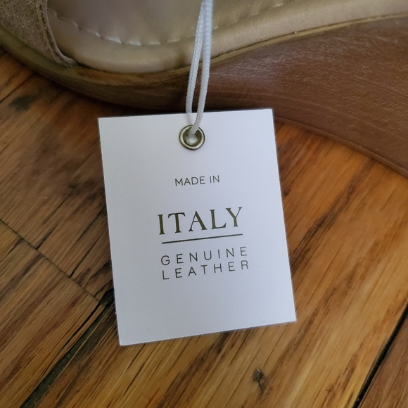 Last 1! NIB Sophia Milano sandal leather wedge NEW - Picture 3 of 10